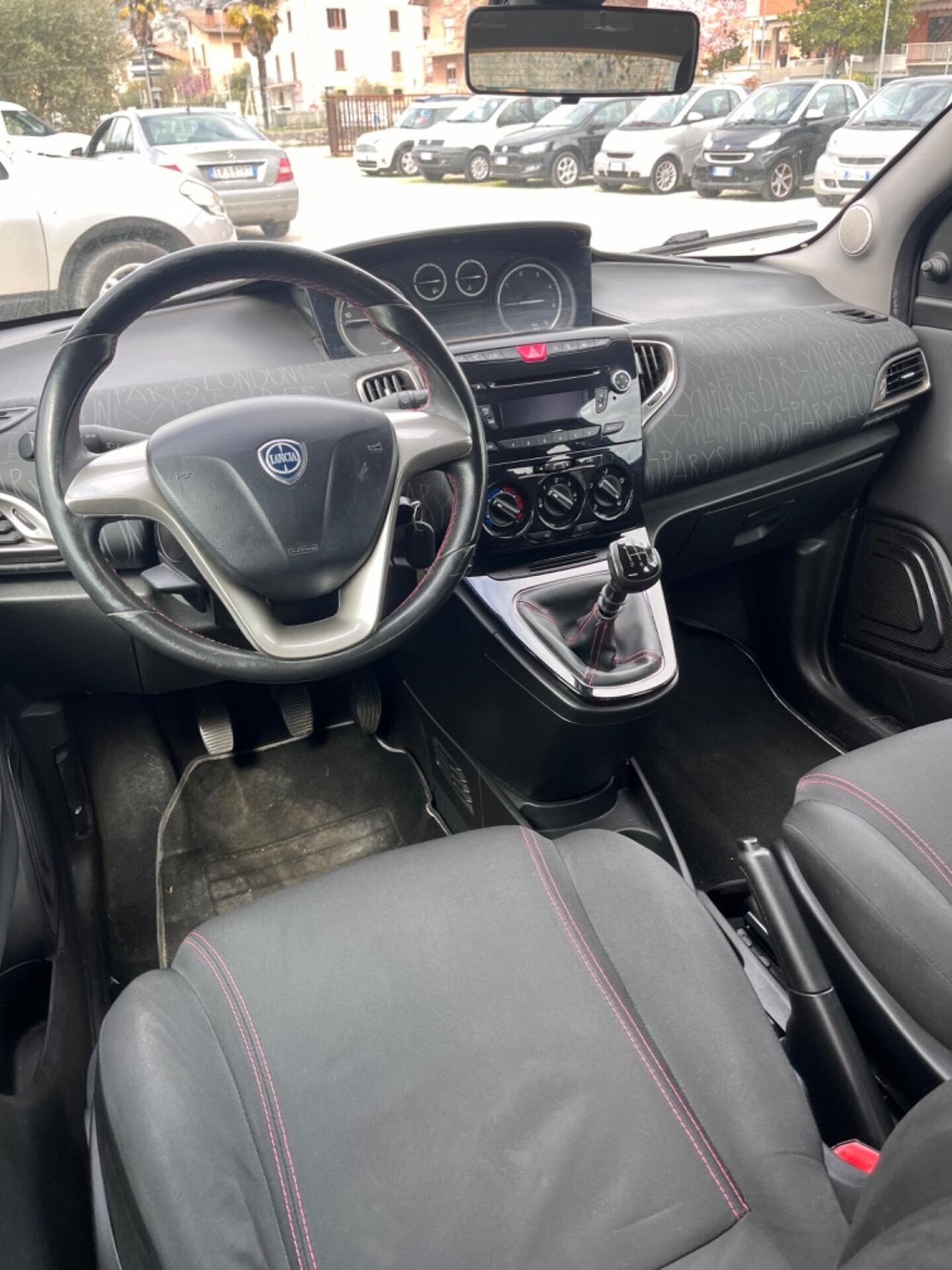 Lancia Ypsilon 1.3 Multijet 110000 km PARI AL NUOVO