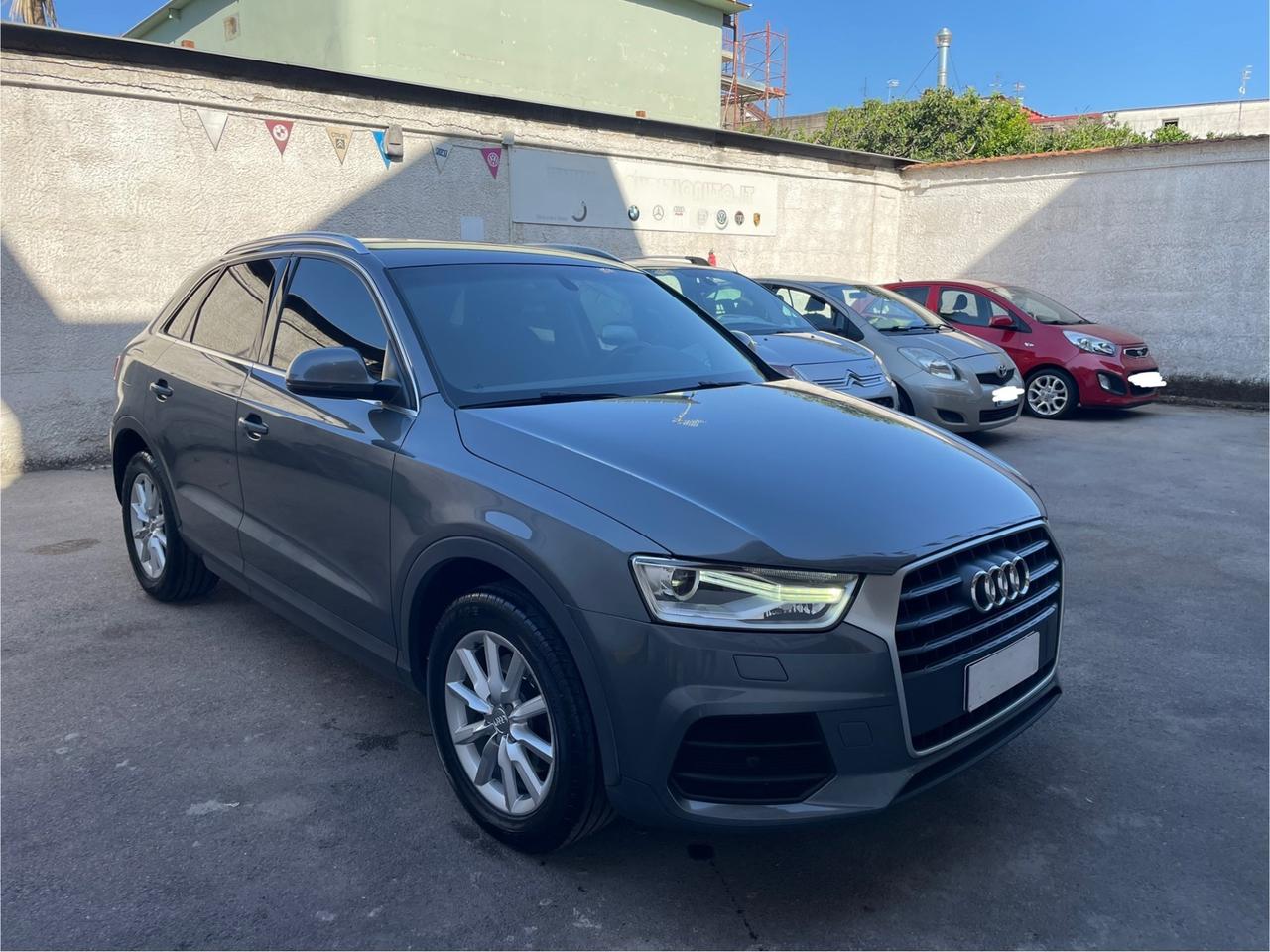 Audi Q3 RESTAYLING 2.0 TDI 120 CV Sport Full bixenon LED navigatore ecc dal nord Italia