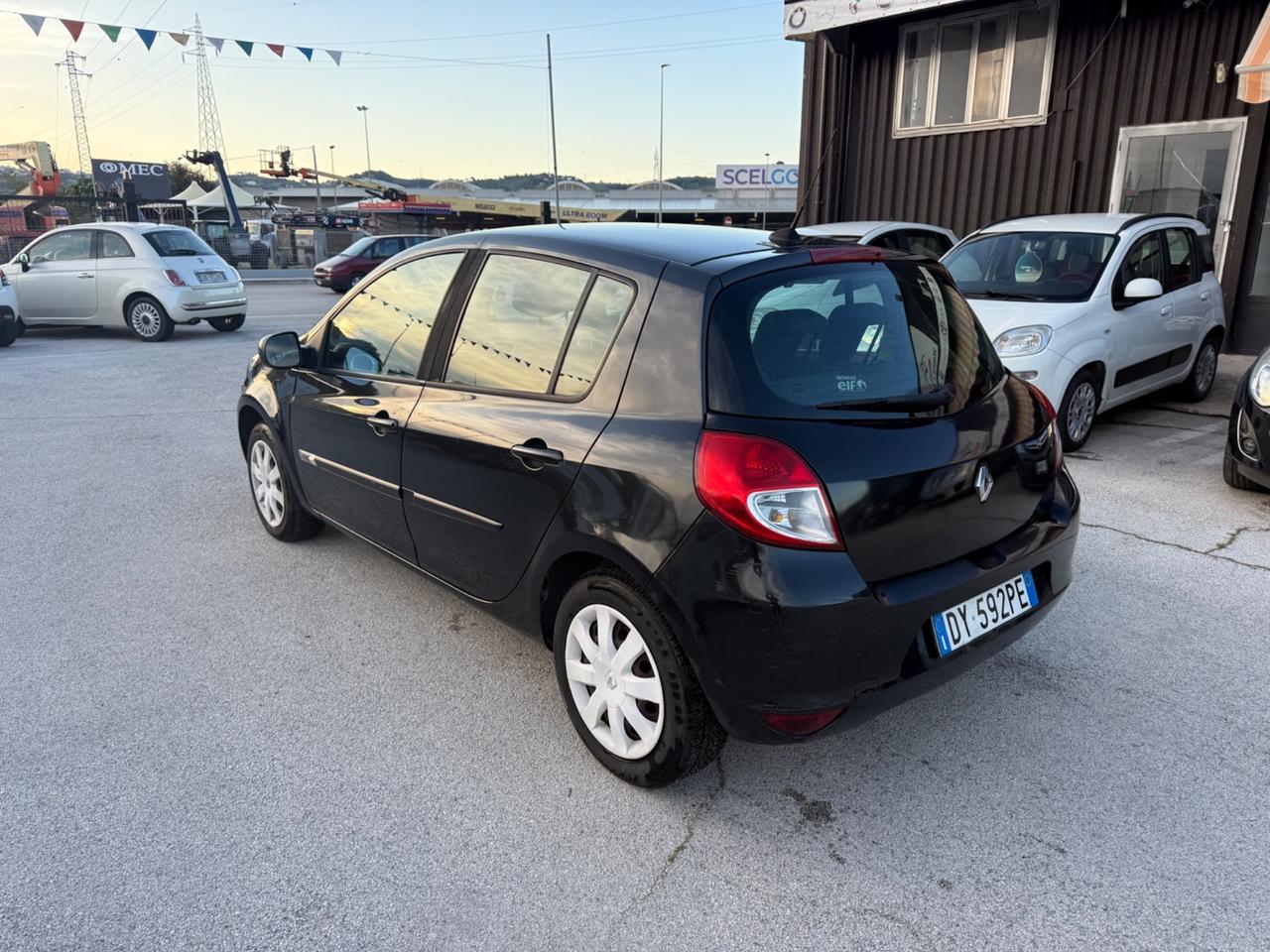Renault Clio 1.2 16V 5 porte GPL Dynamique