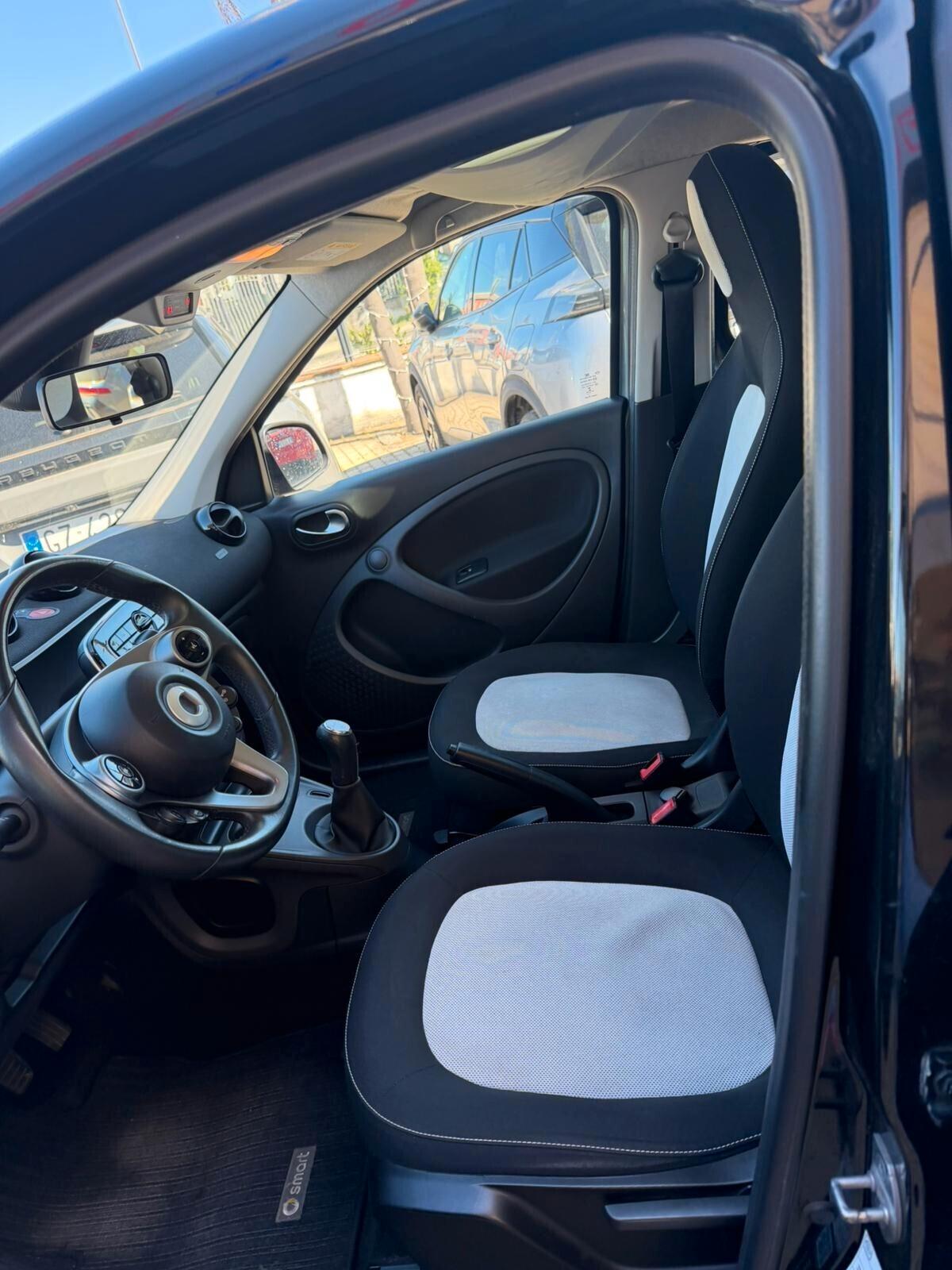 Smart ForFour 60 1.0 Black Passion