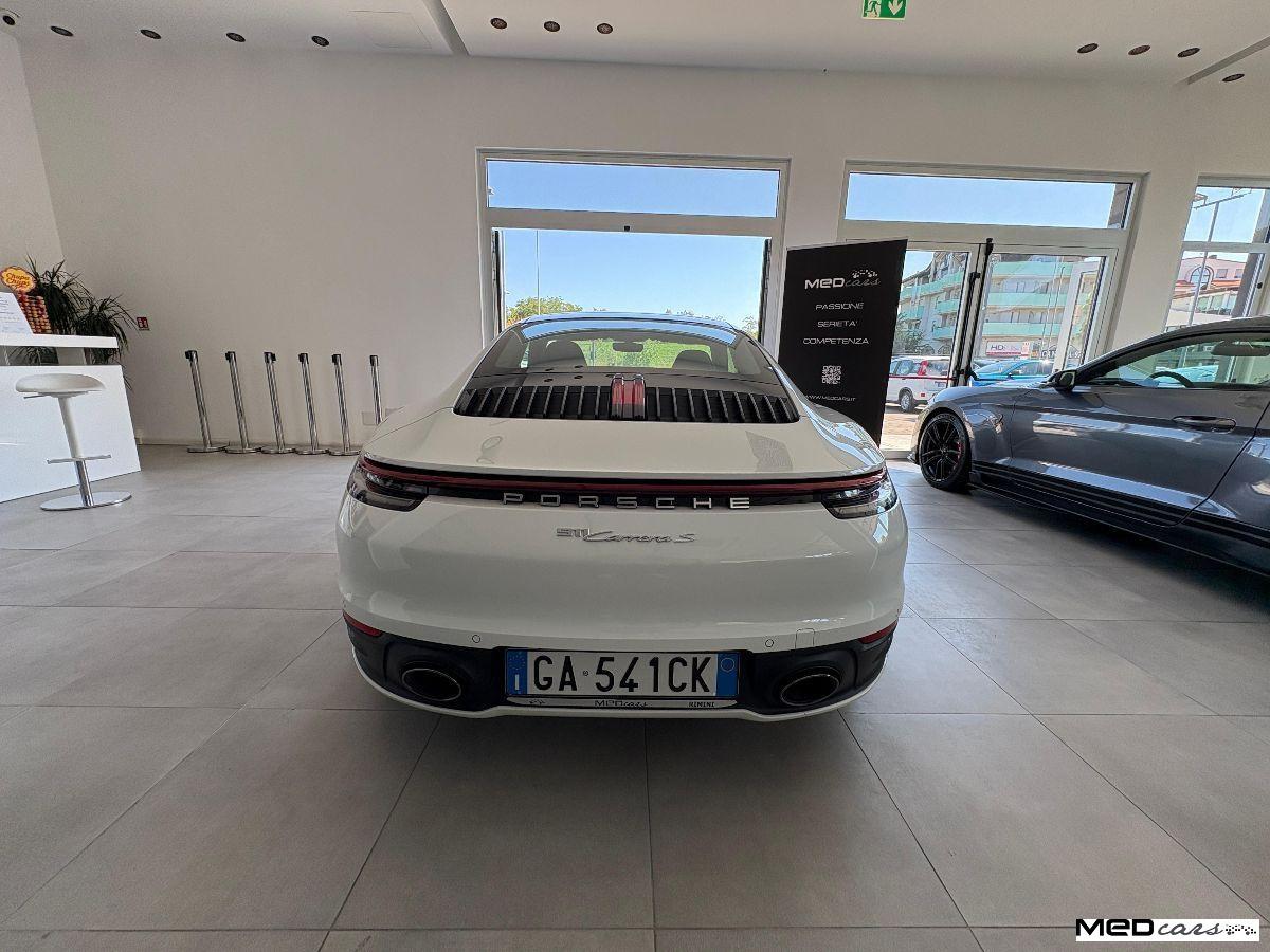 PORSCHE - 992
