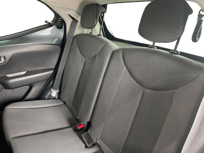 Toyota Aygo Aygo 5p 1.0 x-play m-mt 72cv