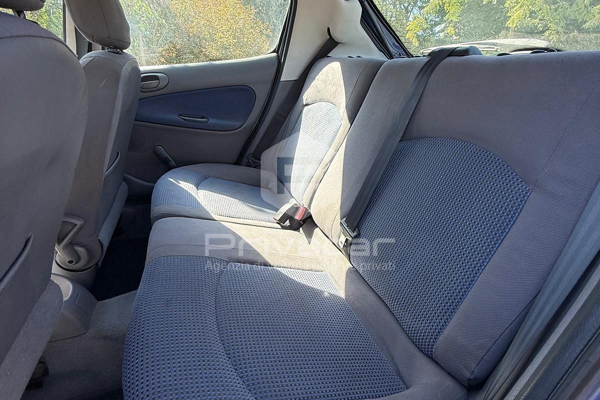 PEUGEOT 206 1.1 5p. XT