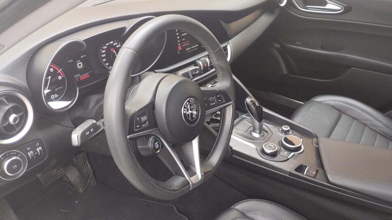 Alfa Romeo Giulia 2.2 Turbodiesel 180 CV AT8 Super