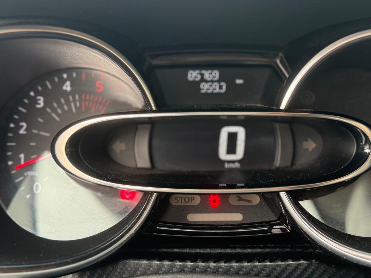 Renault Clio dCi 8V 75 CV Start&Stop 5 porte Energy Duel