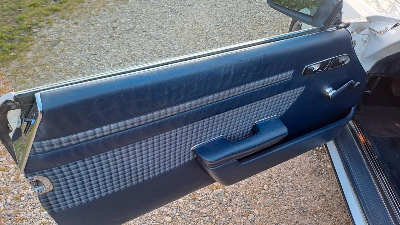 Mercedes-benz SL 380 SLC 380 Very rare LHD european car