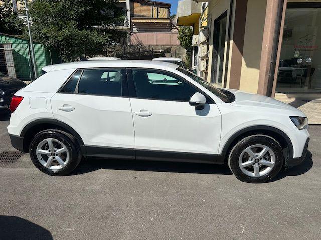 AUDI Q2 30 TDI S tronic Business Plus