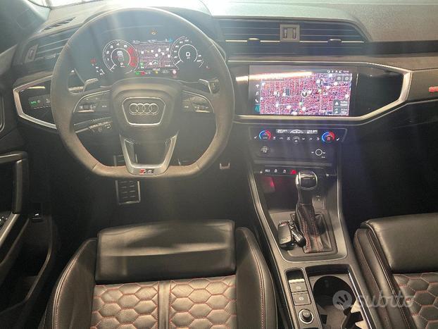 AUDI RS Q3 SPB quattro S tronic