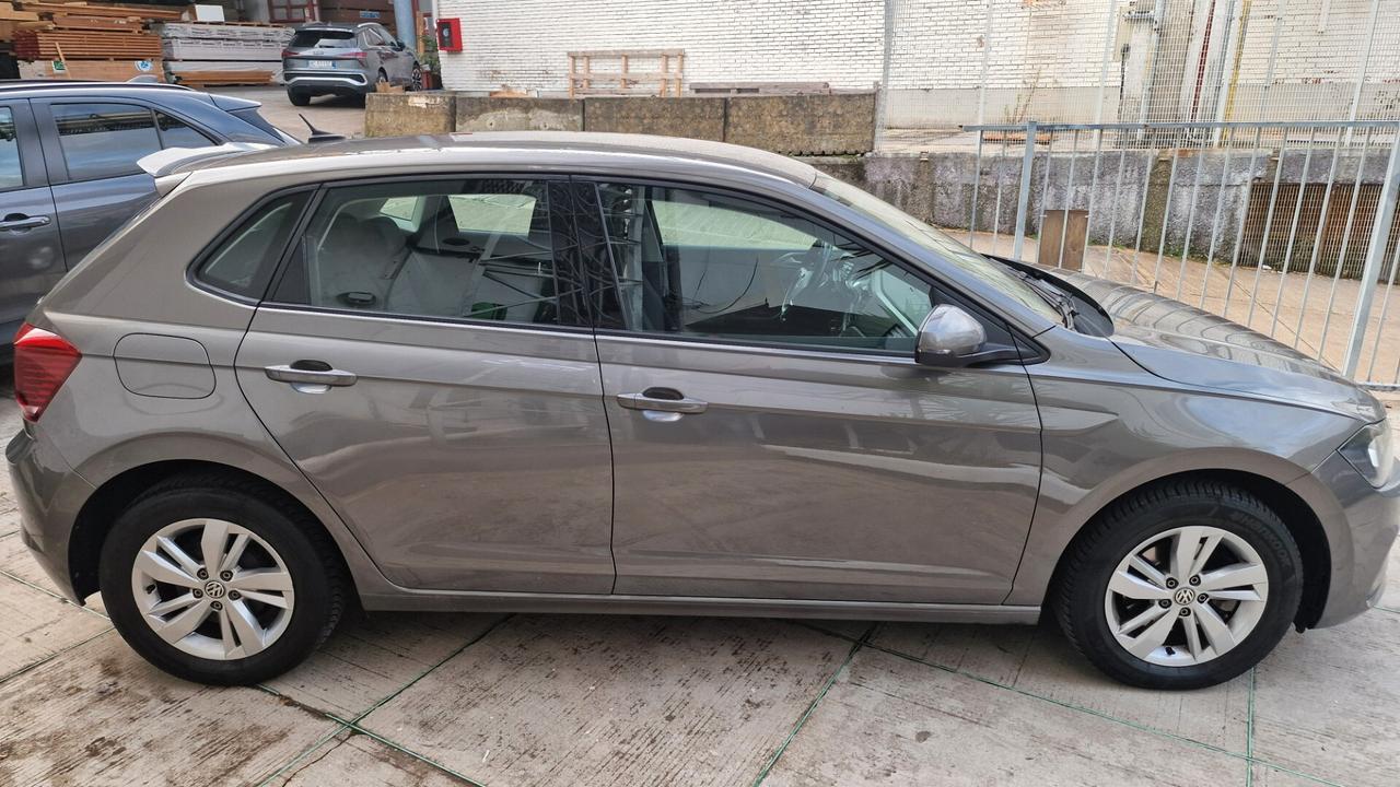 Volkswagen Polo HIGHLINE