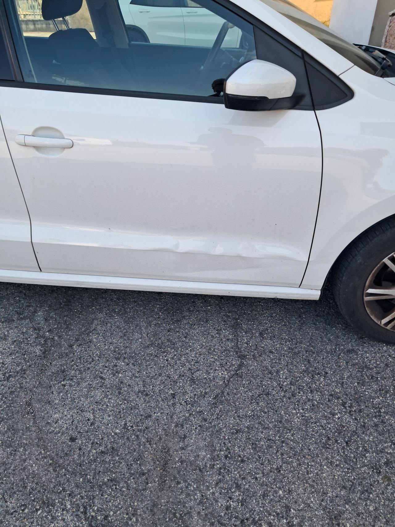 Volkswagen Polo 1.2 benzina per neopatentati 2010