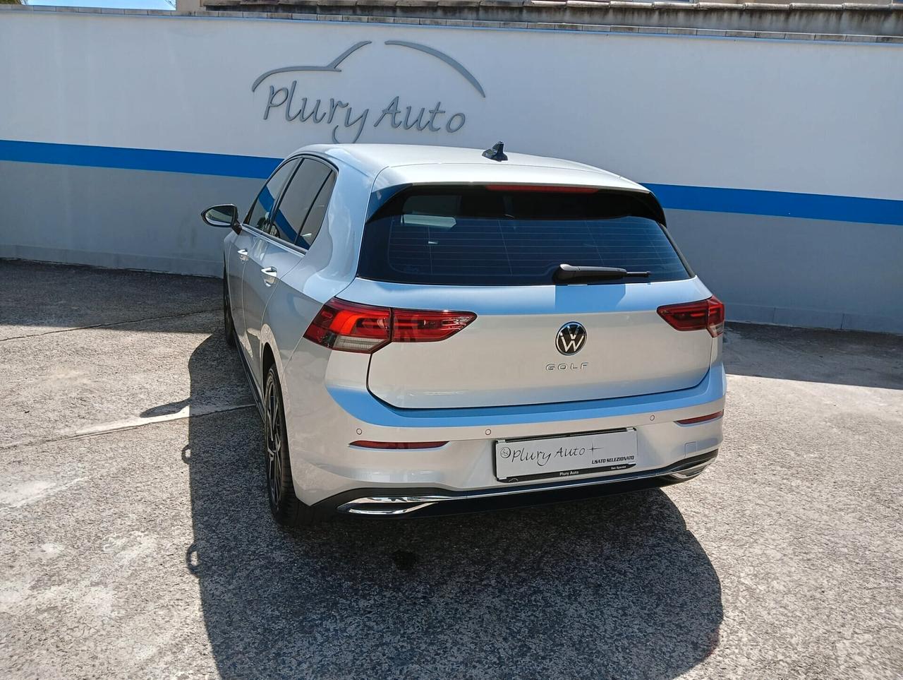 Volkswagen Golf 1.0 TSI 115 CV 5p. Business BlueMotion Technology