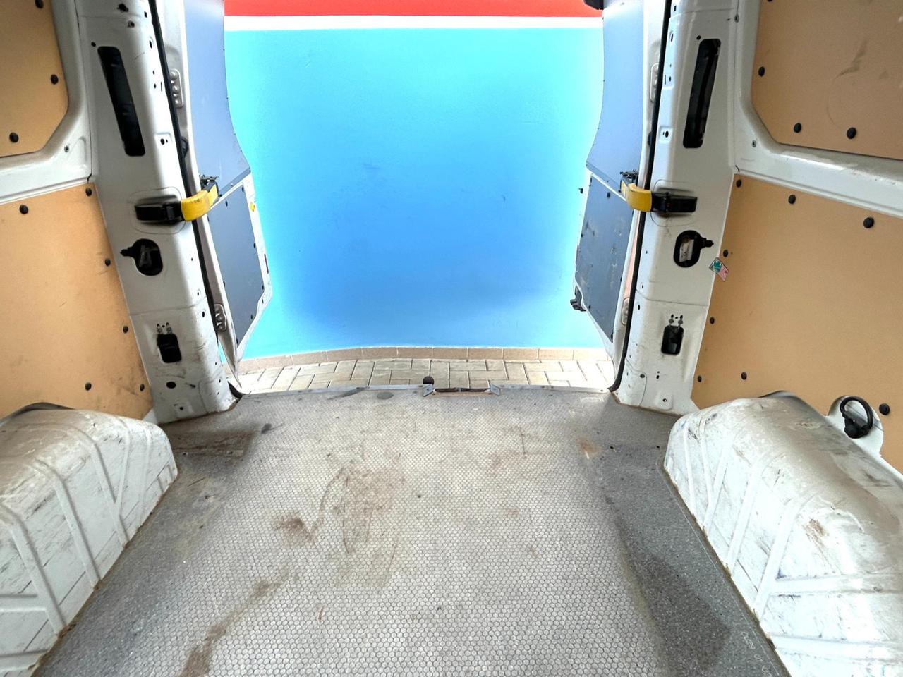 FORD Transit Custom 270 2.0 tdci 130cv Trend L1H1 E6