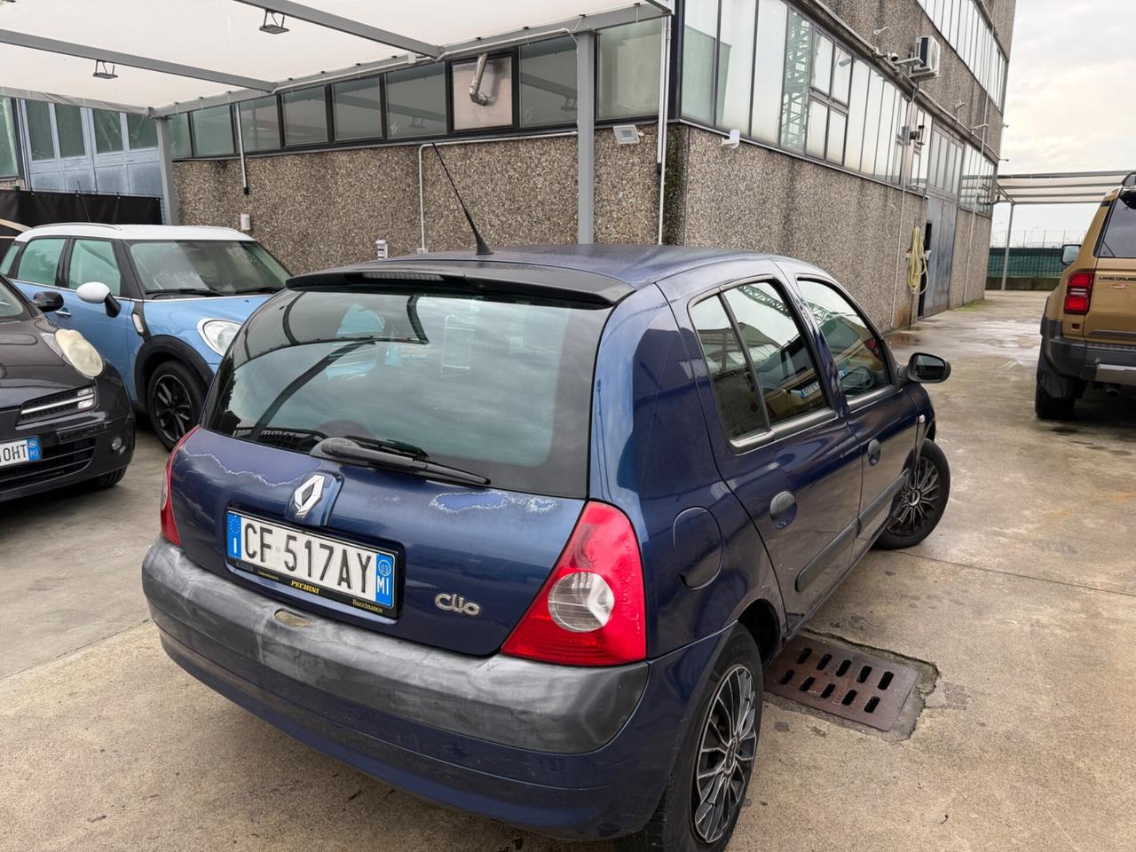 Renault Clio 1.2 BENZINA NEOPATENTATI CONSUMI BASSI