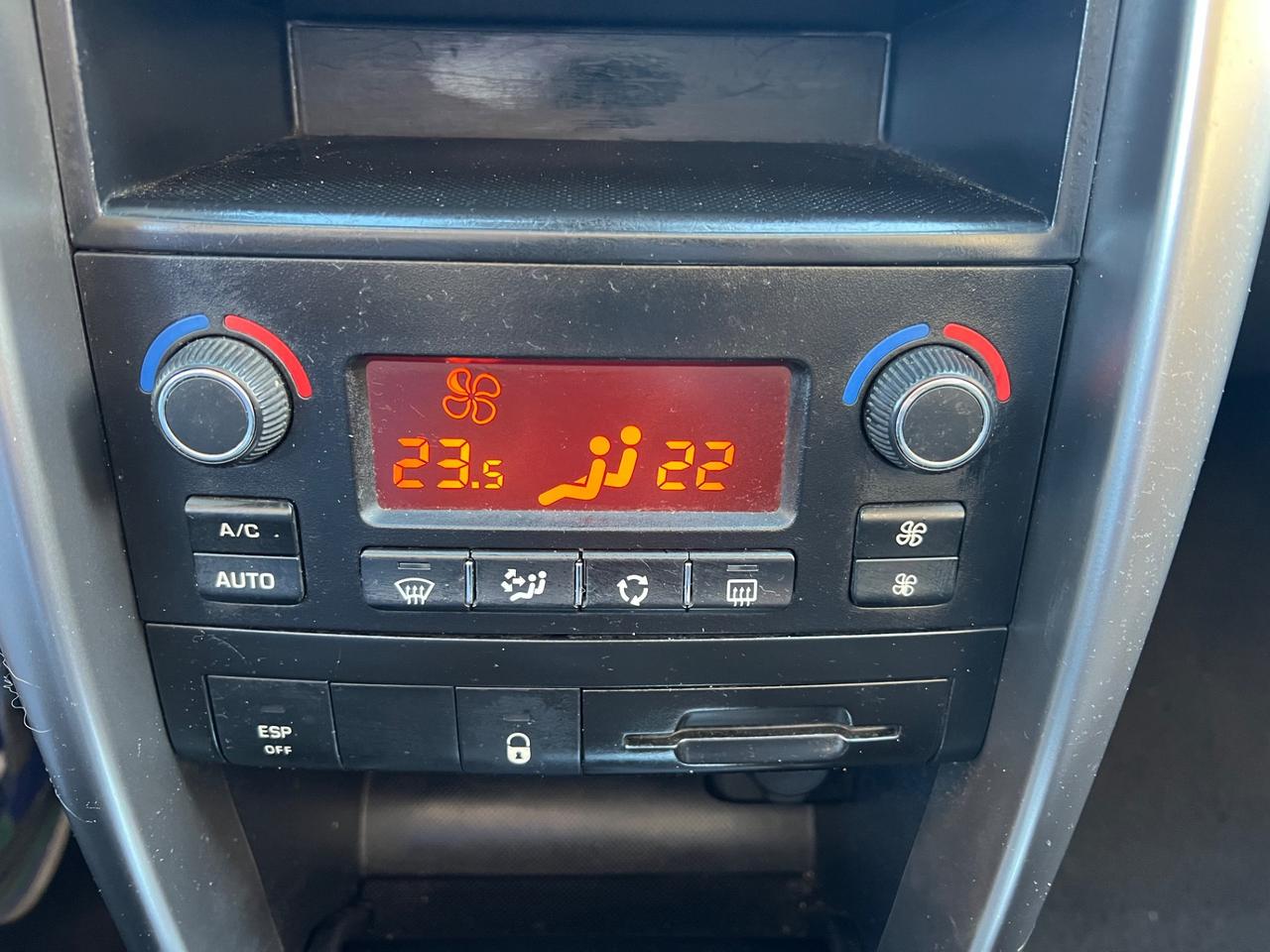 Peugeot 207 1.6 8V HDi 112CV CC Allure Cabrio