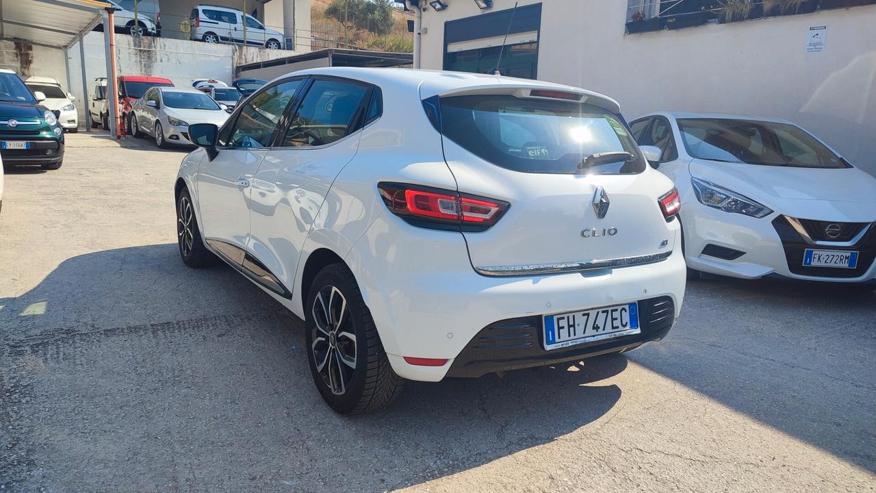 Renault Clio dCi 90CV -FULL OPTIONAL-