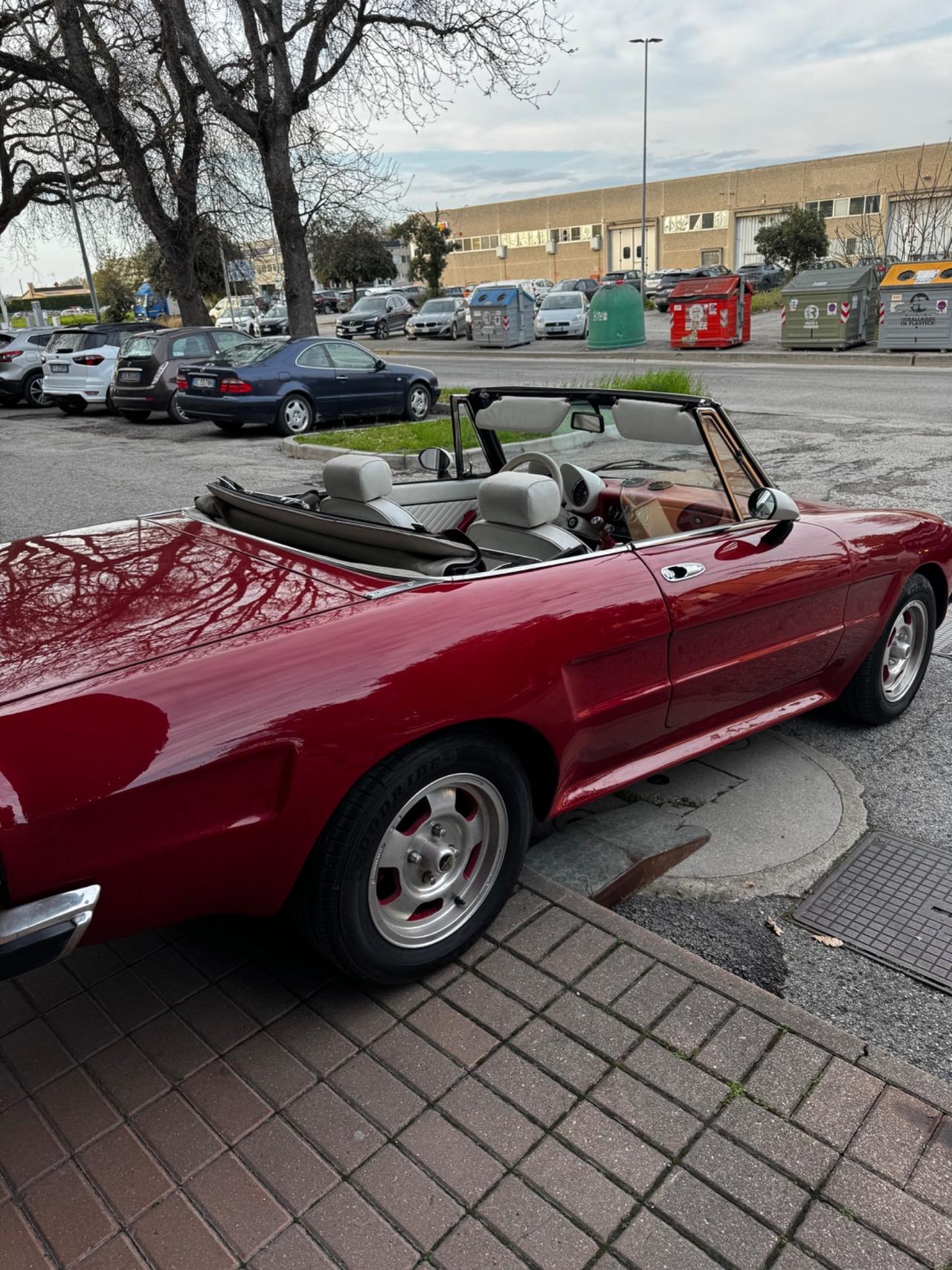 Alfa Romeo Spider 2.0 Veloce
