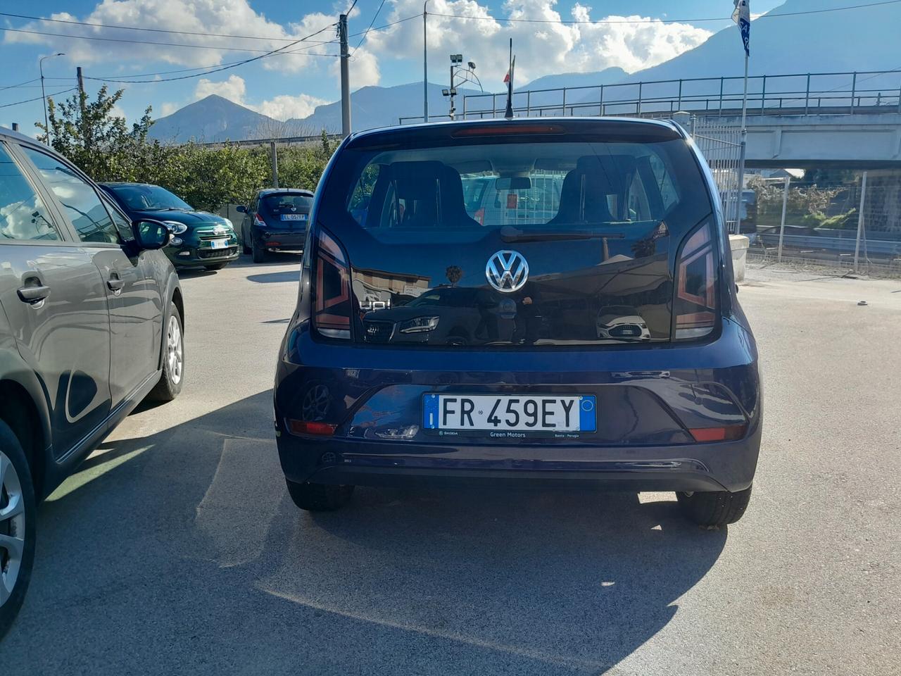 Volkswagen up! 1.0 75 CV 5p. high