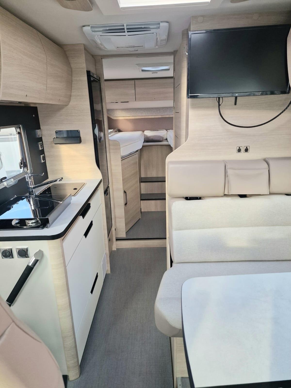 Rapido motorhome del 2023 in saldo 103