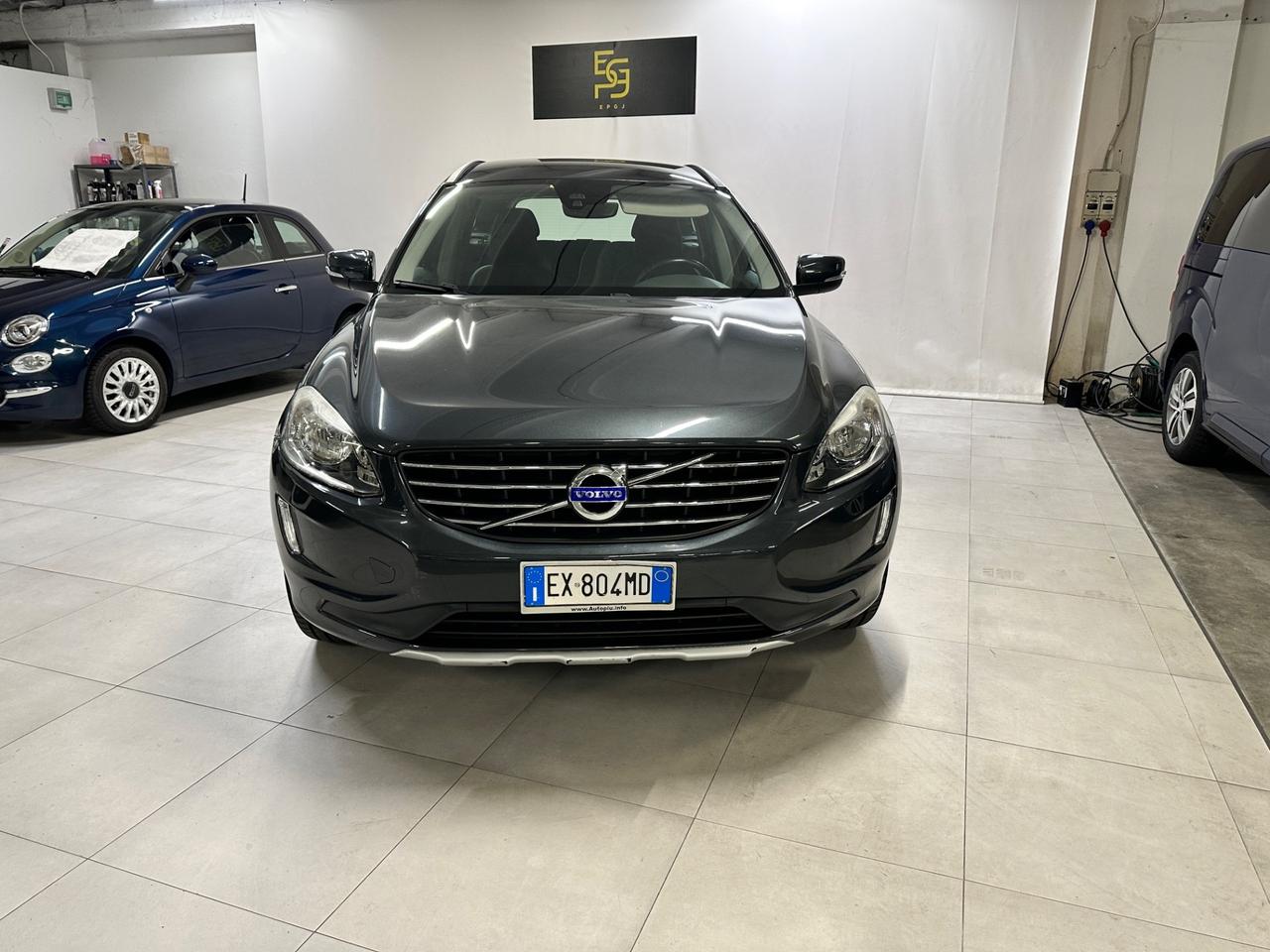 Volvo XC 60 XC60 D4 Geartronic R-design Momentum