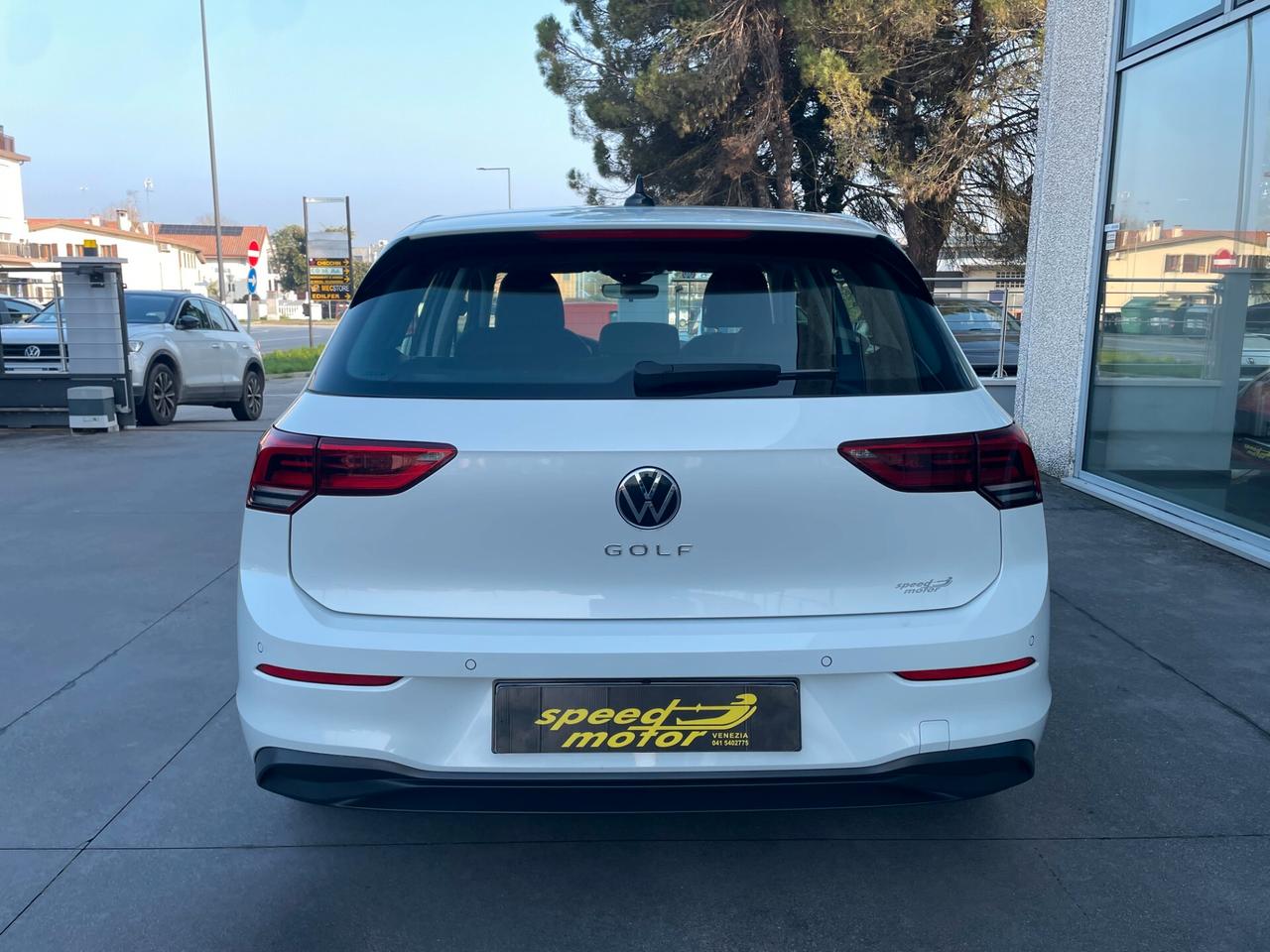 Volkswagen Golf 2.0 TDI 150 CV DSG SCR Style con solo 11.000 km