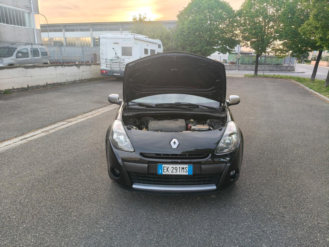 Renault Clio 1.2 sw del 2011 SOLO 105.000 KM