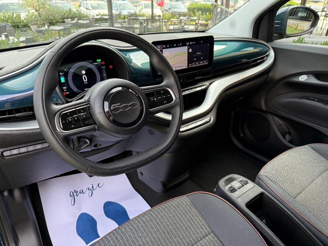 Fiat 500e 42 kWh Icon - 15000KM - IVA ESPOSTA