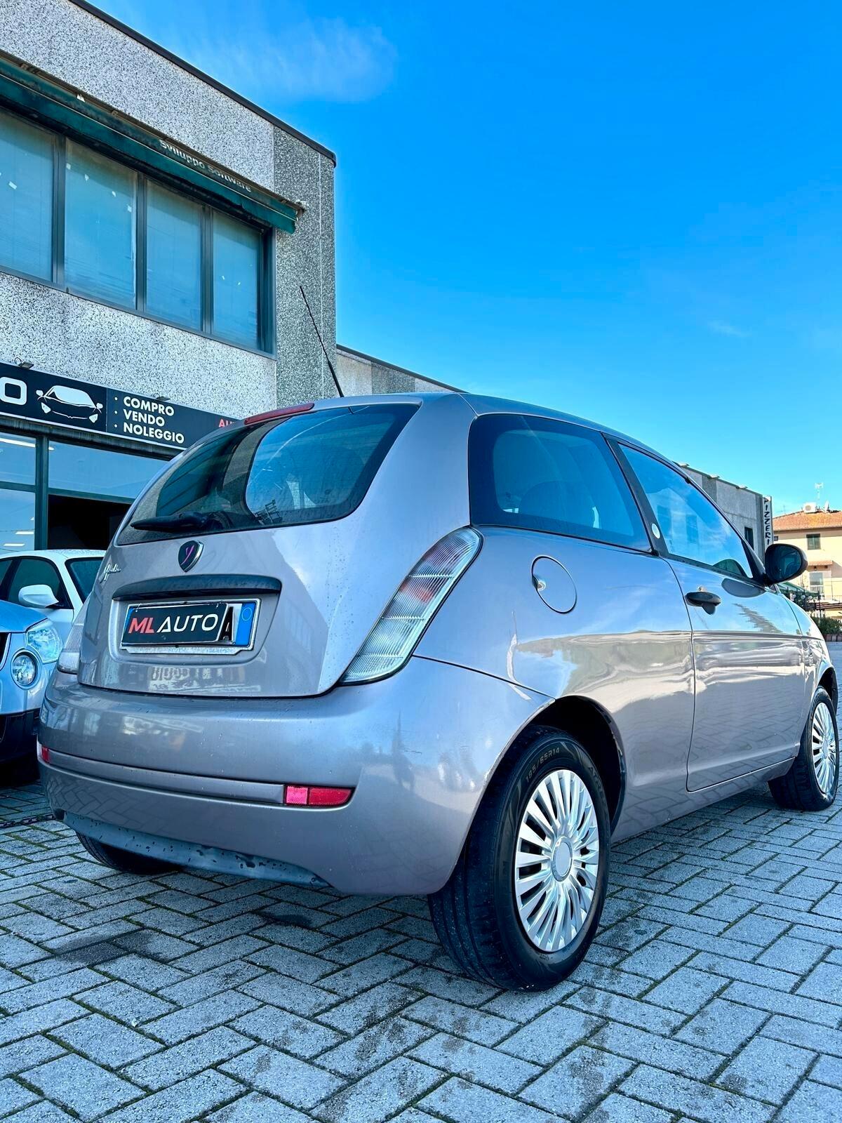 Lancia Ypsilon 1.2 69 CV Unyca - OK NEOPATENTATO