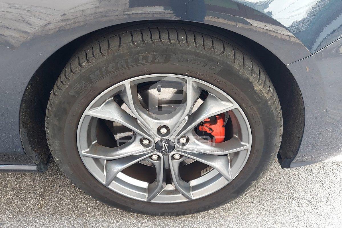 FORD Focus 1.0 EcoBoost Hybrid 155 CV SW ST-Line X
