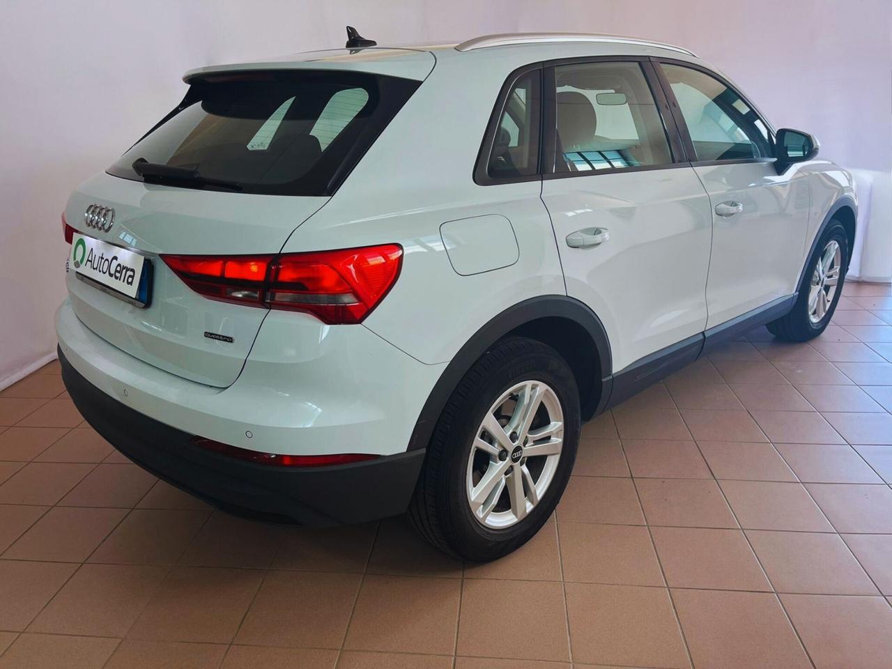 Audi Q3 40 TDI quattro S tronic Business