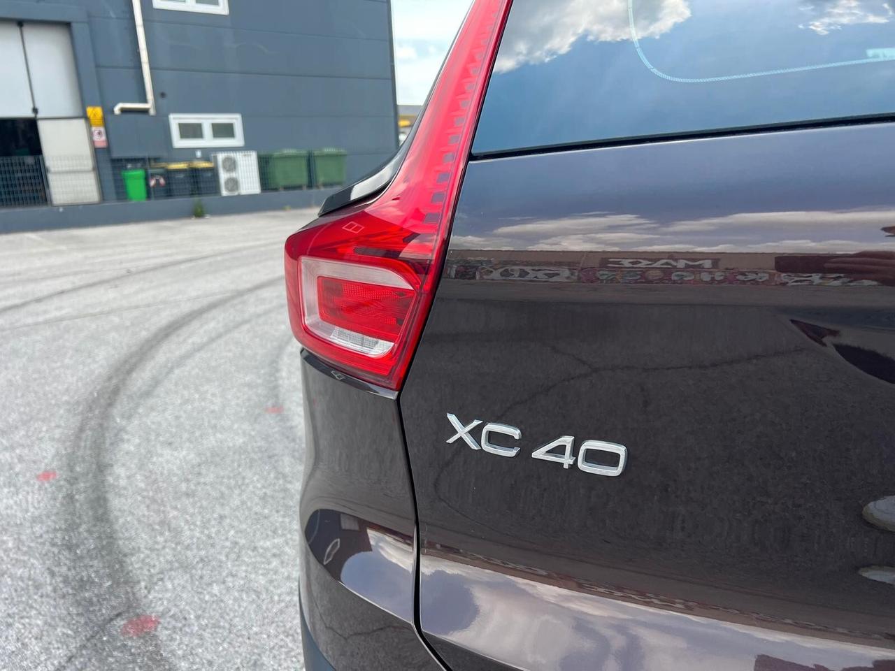 Volvo XC40 D3 Inscription * AUTOCARRO N1