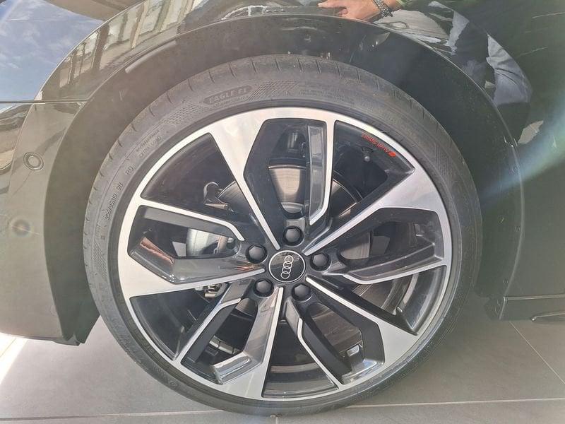 Audi A3 Sedan 35 TFSI S tronic S line edition LOUNCH EDITION