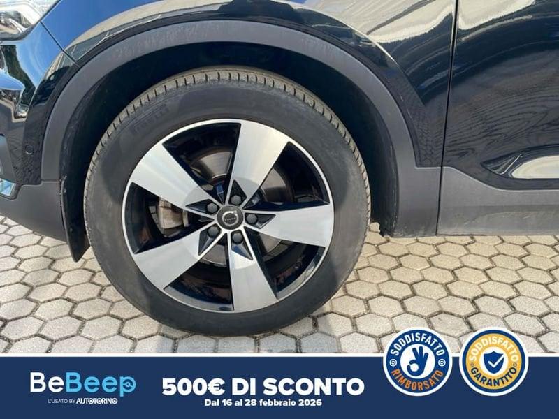 Volvo XC40 2.0 D4 MOMENTUM AWD GEARTRONIC