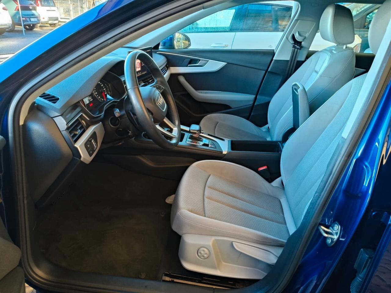 Audi A4 30 TDI/136 CV S tronic Business