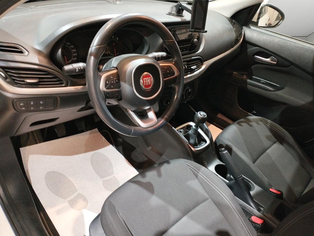 Fiat Tipo 5p 1.4 Easy 95cv my17 *NEOPATENTATI*