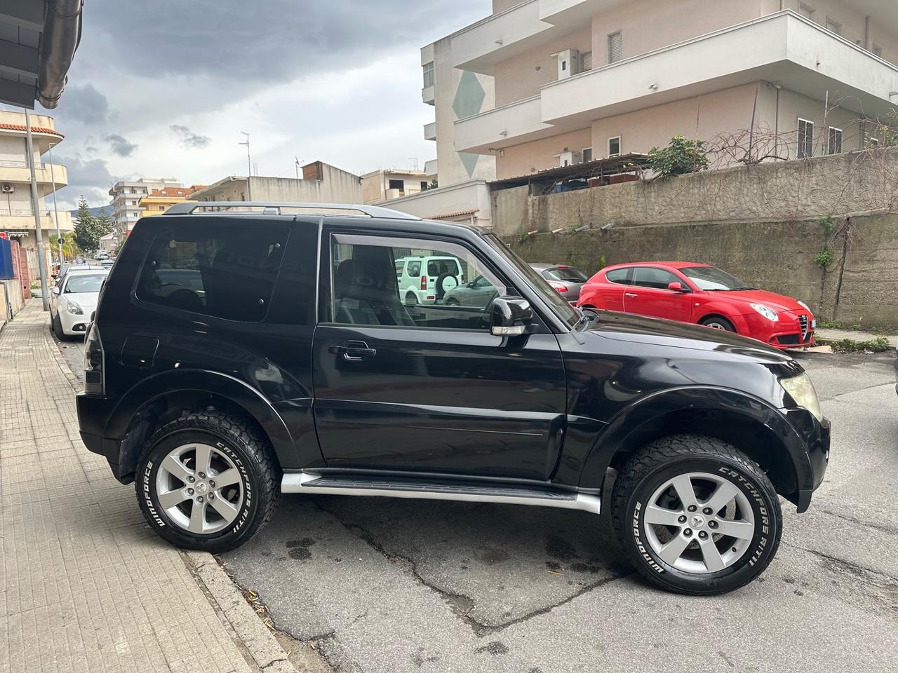 Mitsubishi Pajero 3.2 DI-D 16V aut. 3p. Instyle DPF