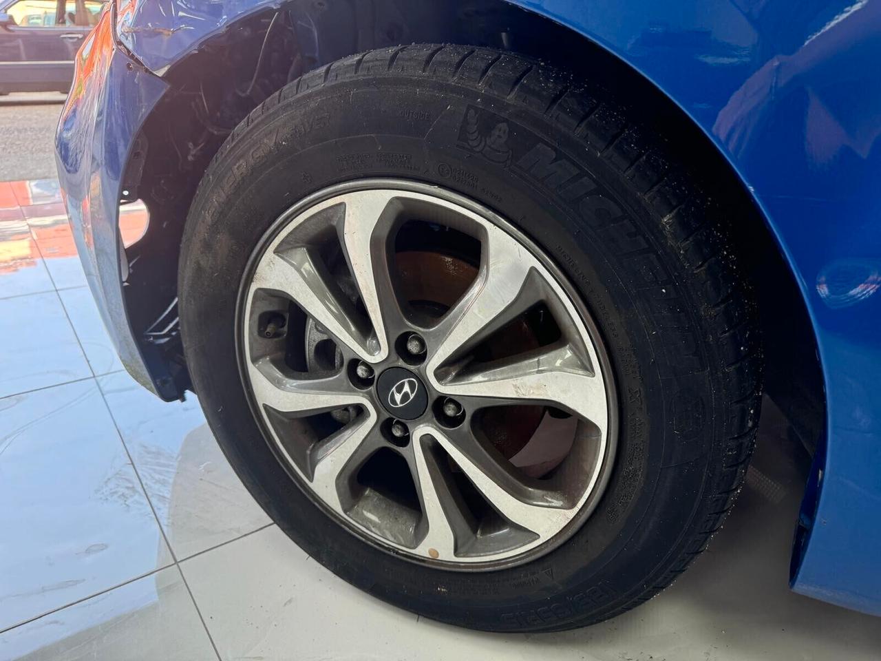 Hyundai i20 1.2 5 porte Econext Connectline - Danneggiata
