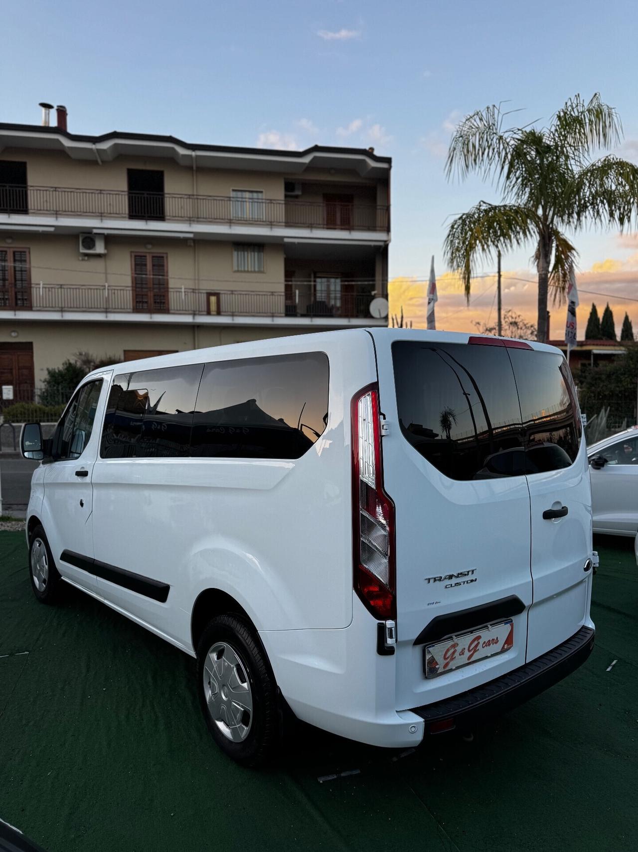 Ford Transit Custom 320 2.0 EcoBlue 130 PC Combi Trend