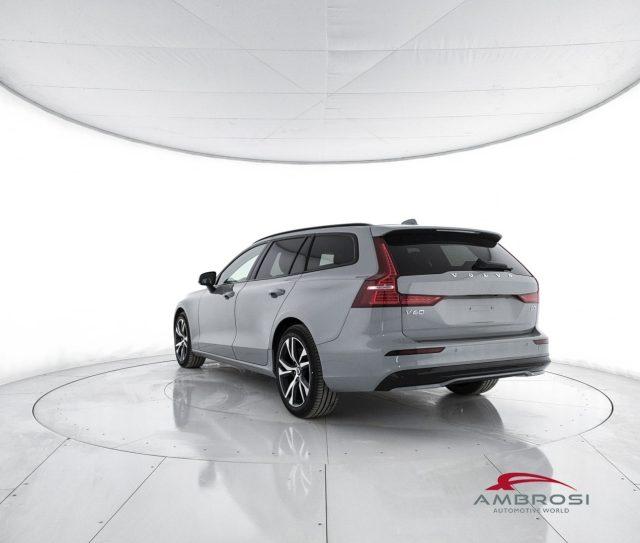 VOLVO V60 B4 Mild hybrid Benzina Plus Dark
