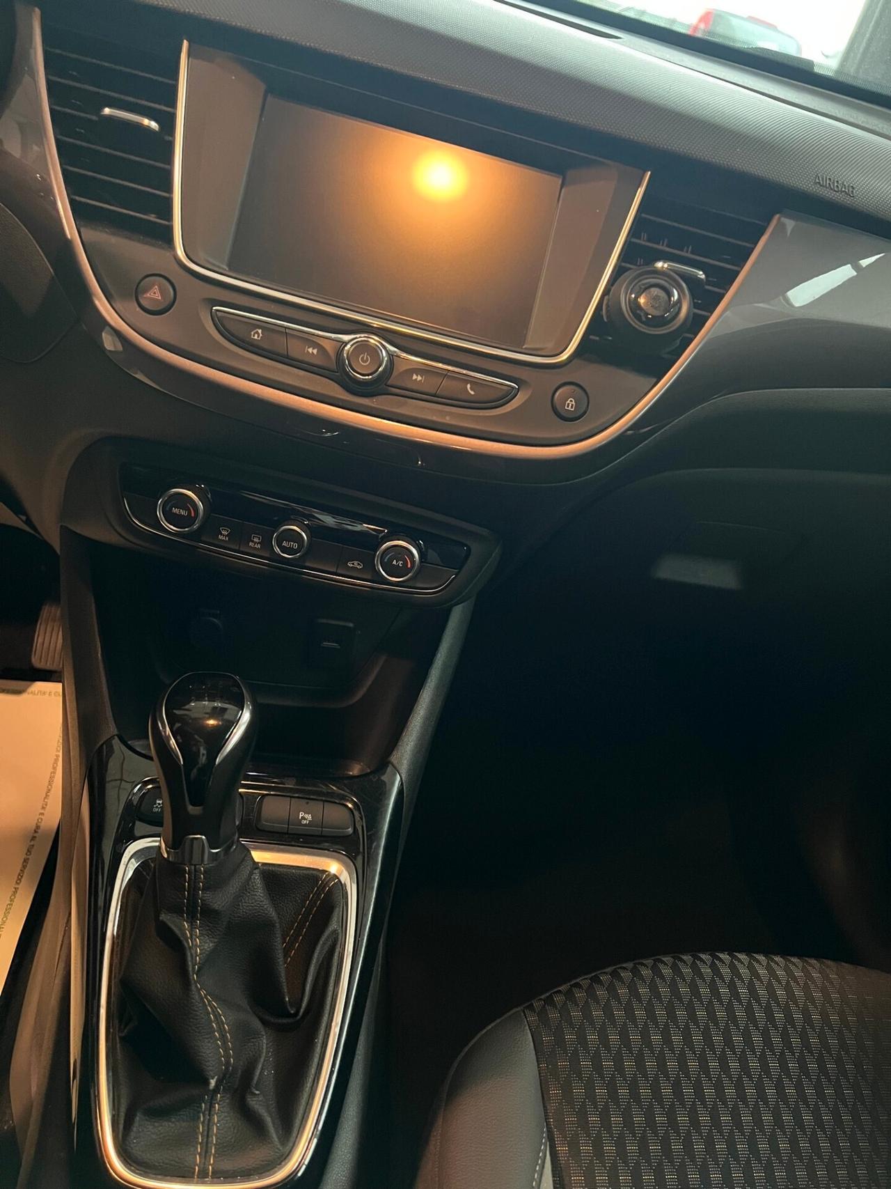 Opel Crossland X 1.2 12V Advance / PER NEOPATENTATI