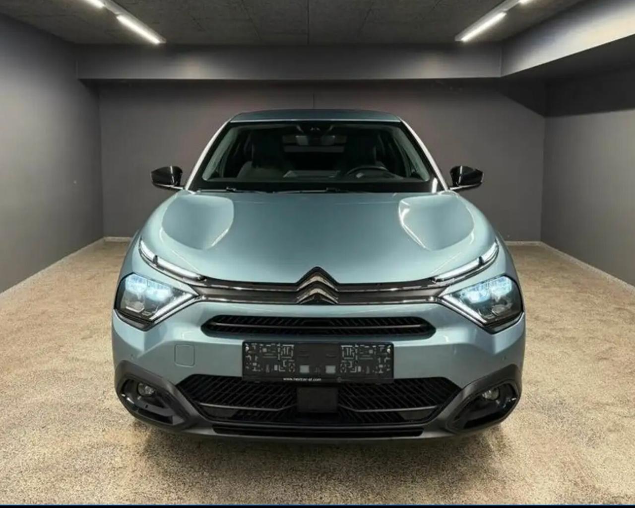Citroen C4 e-C4 motore elettrico 136 CV Shine