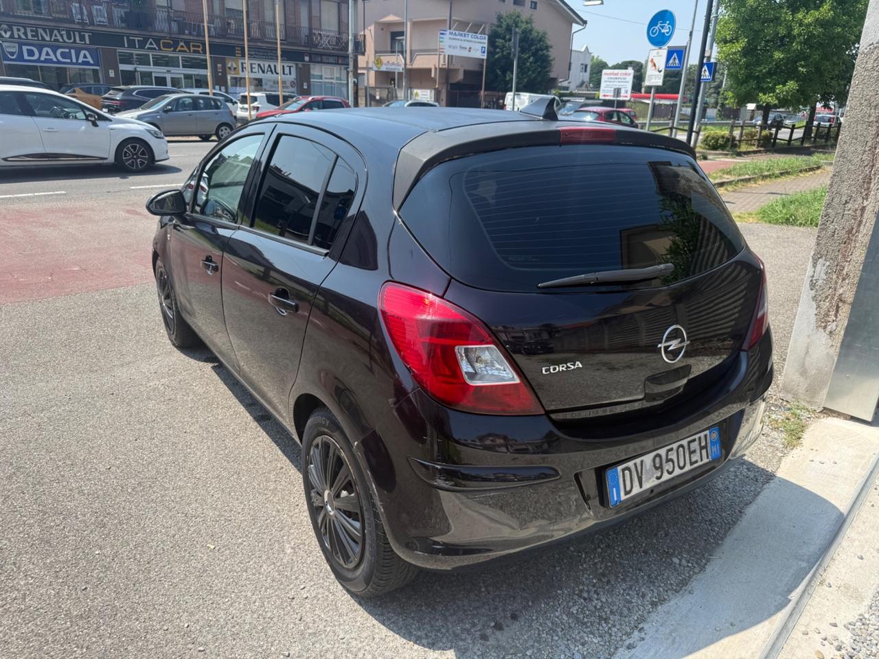 Opel Corsa 1.2 5 porte Club