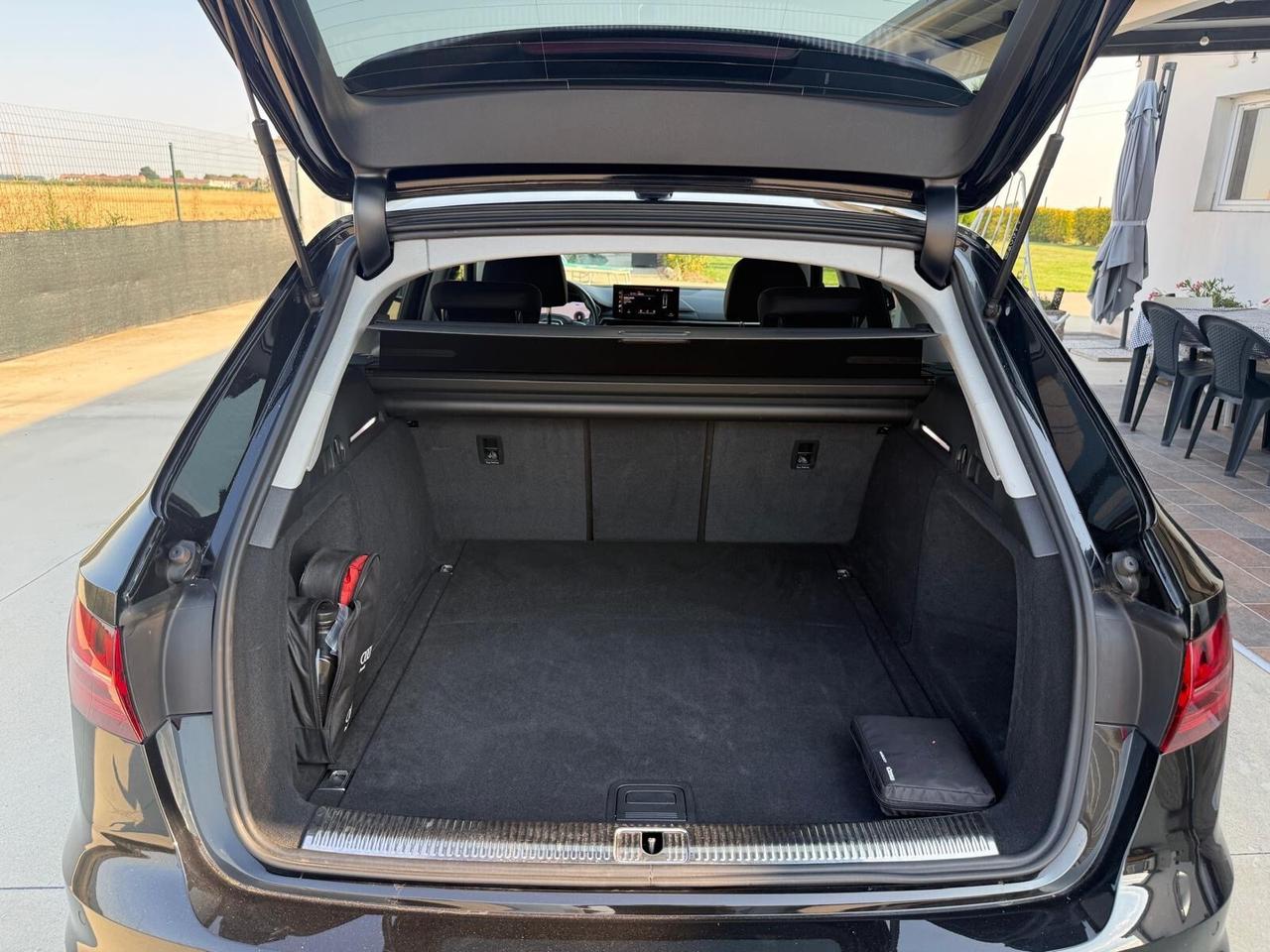 Audi A4 Avant TDI SPORT MATRIX