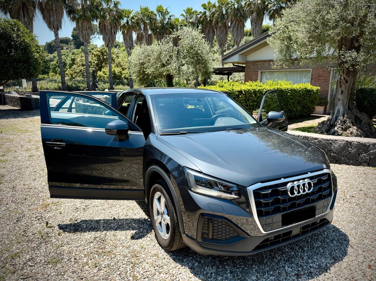 Audi Q2 35 TDI S tronic Business
