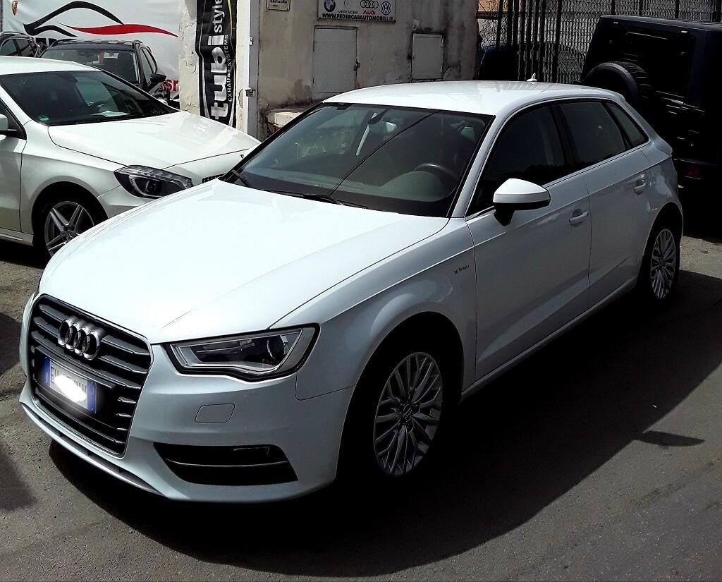 AUDI A3 g- tronic Ambition benz/metano