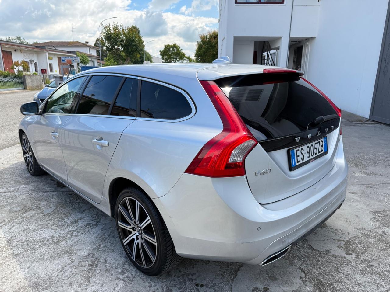Volvo V60 D4 2.0 DIESEL 181 CV FULL OPT EURO6b