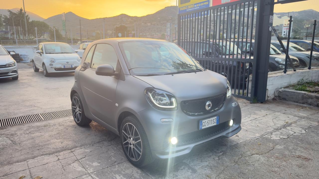 Smart ForTwo 90 0.9 Turbo Allestimento Brabus