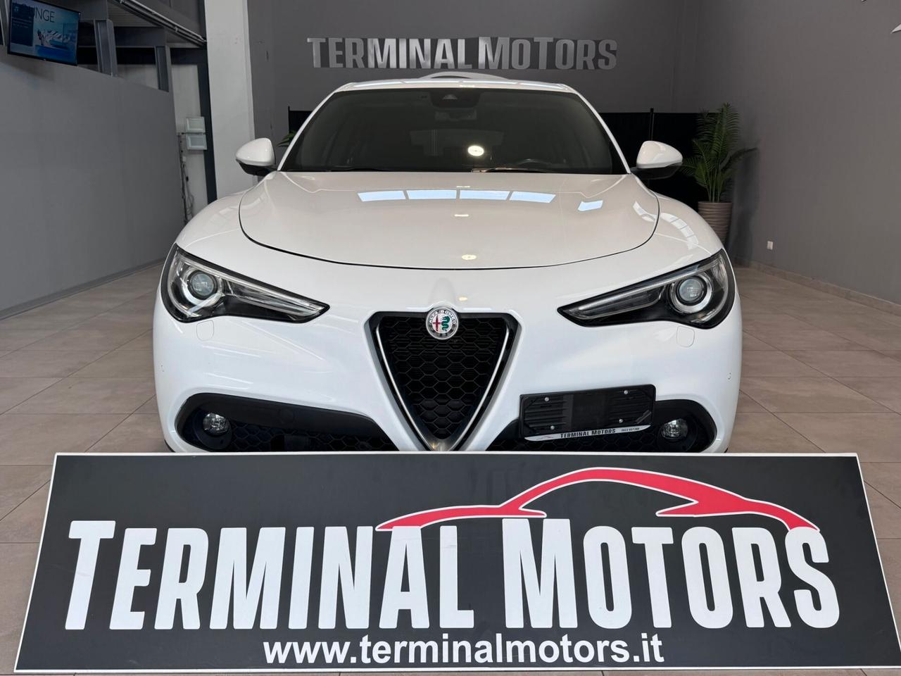 Alfa Romeo Stelvio 2.2 Turbodiesel 160 CV AT8 RWD Business