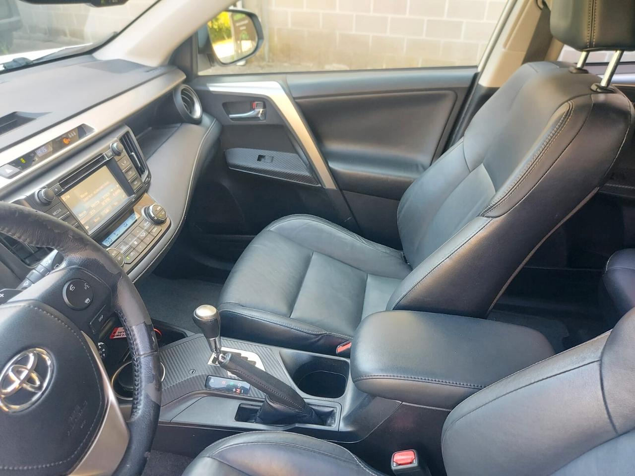 Toyota RAV 4 RAV4 2.2 D-CAT A/T 4WD Style White Ed.