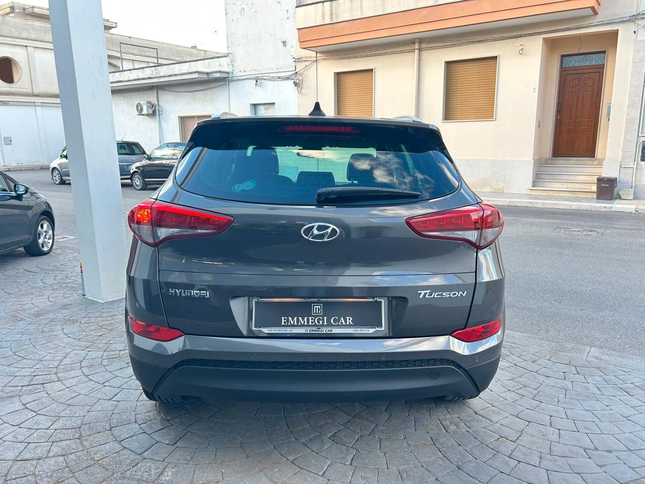 Hyundai Tucson 1.7 CRDi XPOSSIBLE NAVI/RET-12/2017