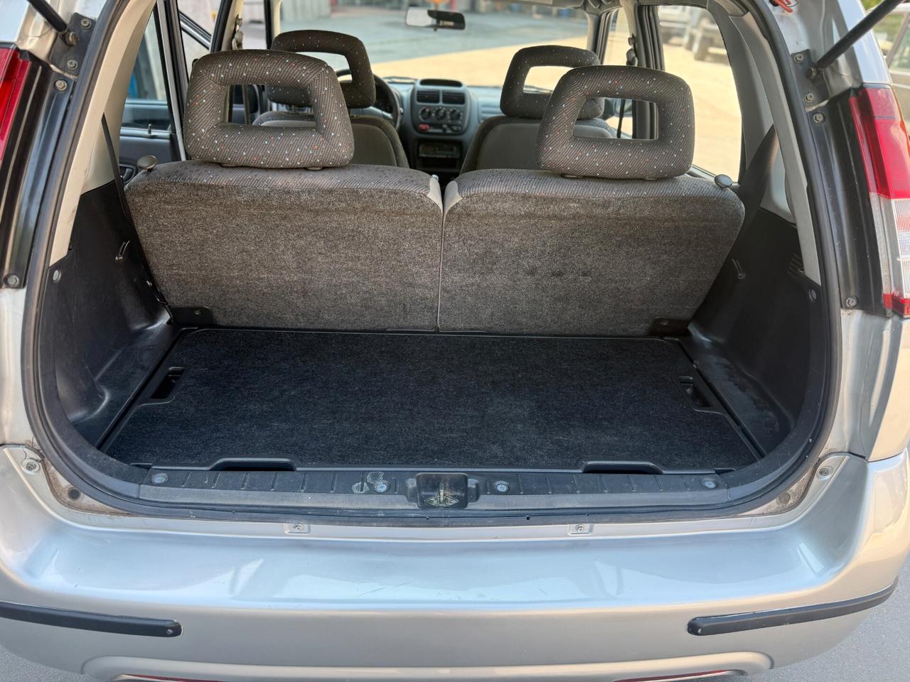 Suzuki Ignis 1.3i 16V cat 4WD GL